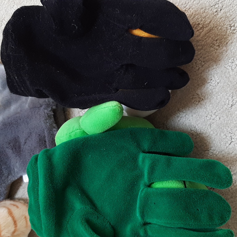 4 Hand Puppets - Picture 11 of 11